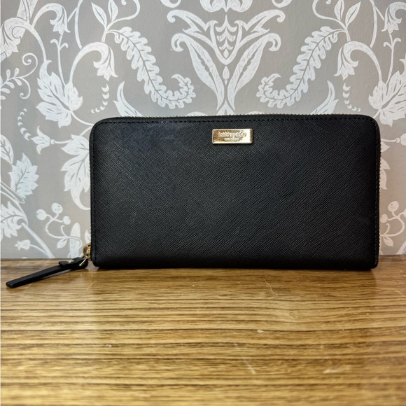 kate spade Handbags - Kate Spade Zip Continental Wallet Black Saffiano Leather w/ Gold Hardware EUC